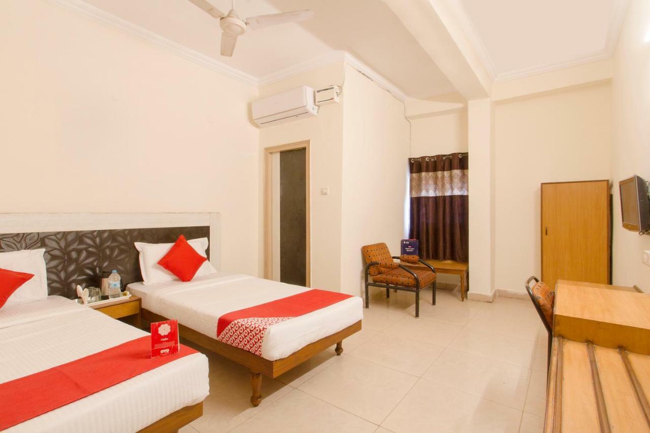 Oyo 11321 Goutham Residency Hotel